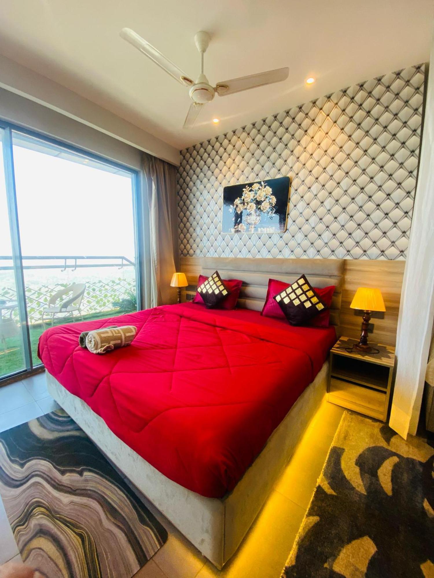 Gaylords Skyriver Retreat Apartment New Delhi